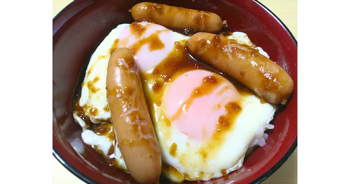 目玉焼き丼